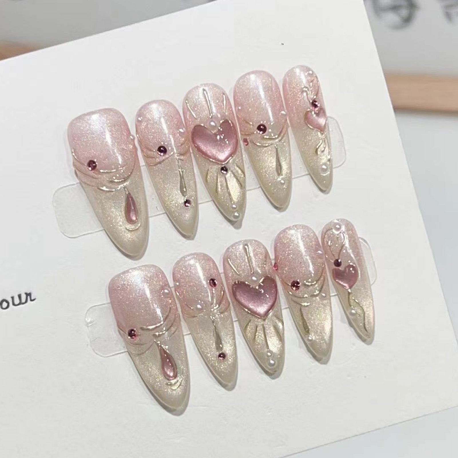 Nail Art Wedding - 10개 아몬드 글로시 프레스온 네일 하트