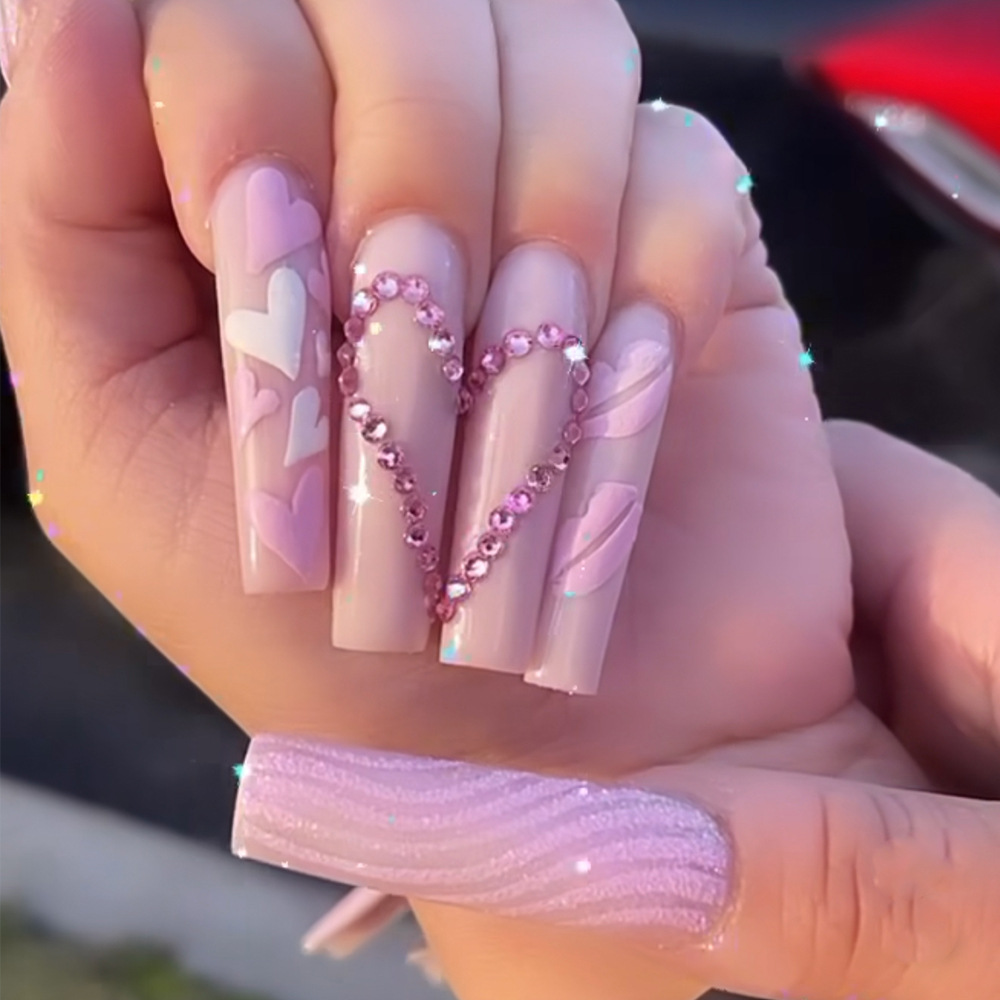 중간 길이의 핑크 블루 하트 디자인 웨딩 발렌타인데이  - Nail Art Wedding 리뷰 및 가격