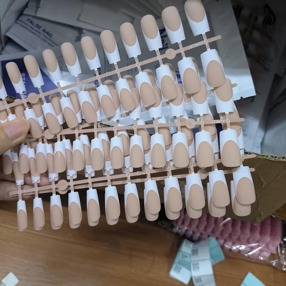 120개 누드 프렌치 가짜 손톱 미디엄 코핀 프레스온  - Nail Art Wedding 리뷰 및 가격